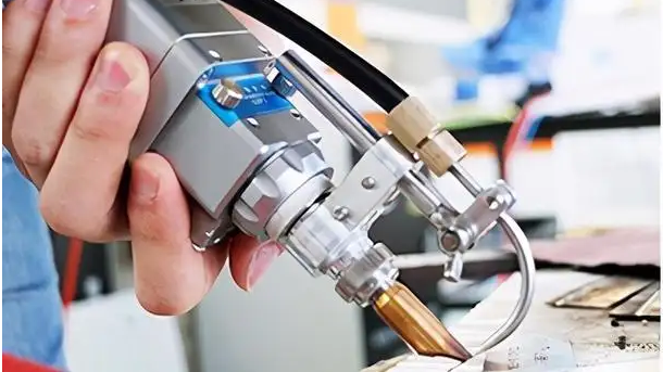 激光焊接機(jī)使用安全規(guī)程有哪些？要注意哪些事項？